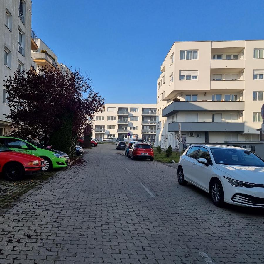 Ferienwohnung Bodo Apartman Miskolc Exterior foto